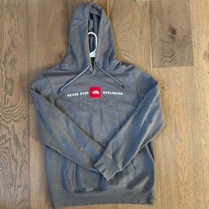 Men’s North Face Hoodie sized Large